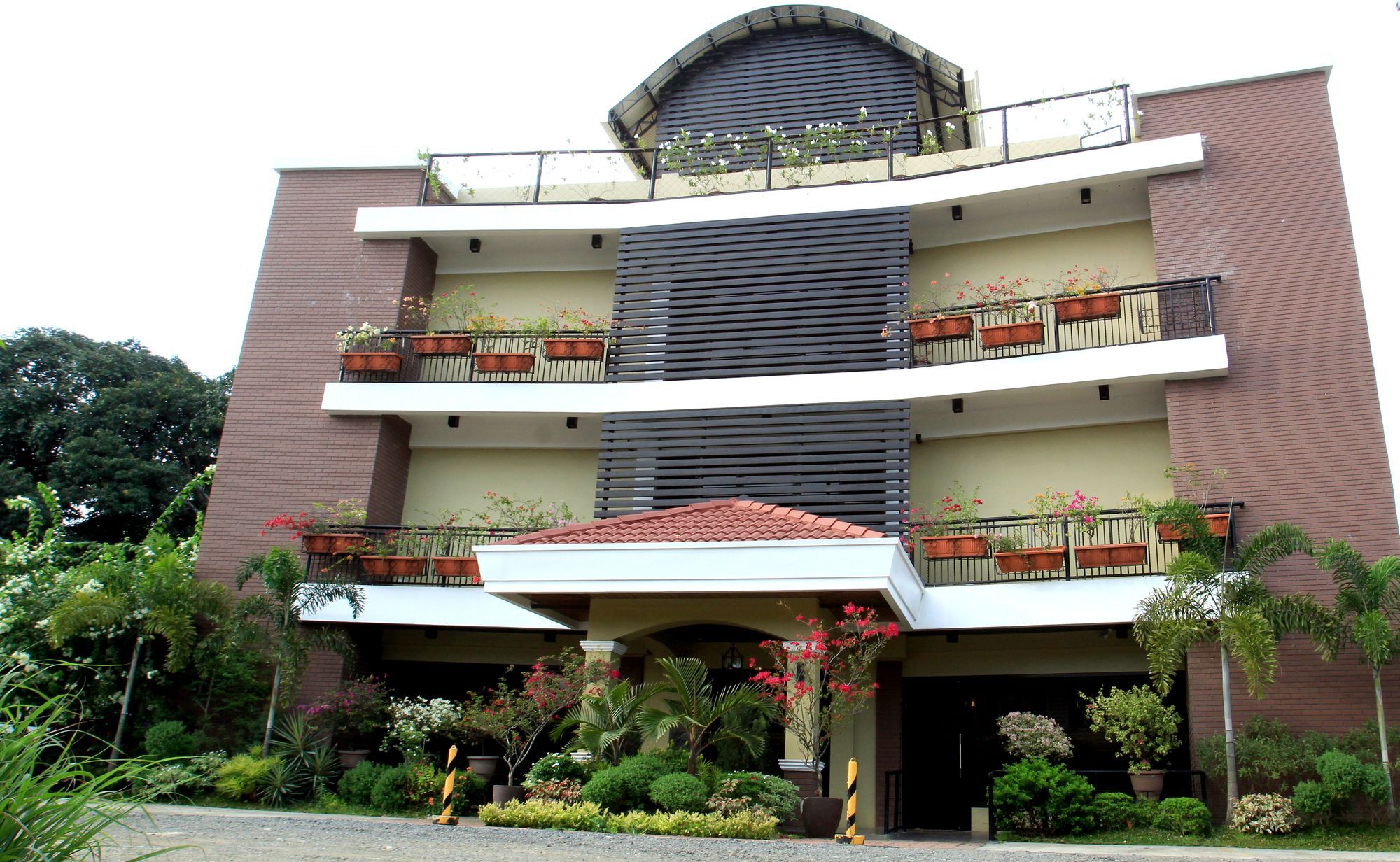 North Garden Suites Davao Luaran gambar